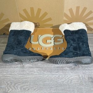 UGG Karyn Black Suede Sheepskin Zip Up Warm Winter Boots NEW